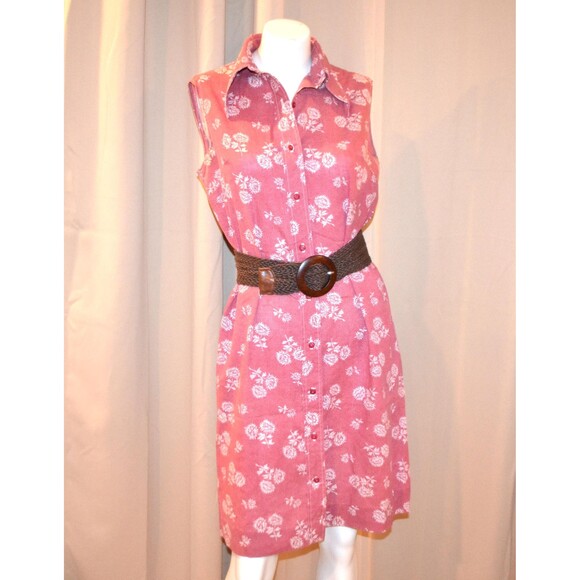 Dresses & Skirts - Vintage Dress 1960s Pointy Collar Shirt Style with Belt